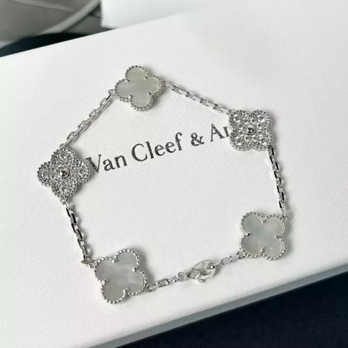 Cheap Van Cleef &amp; Arpels Bracelets For Women #1270867 Replica Wholesale [$60.00 USD] [ITEM#1270867] on Replica Van Cleef &amp; Arpels Bracelets