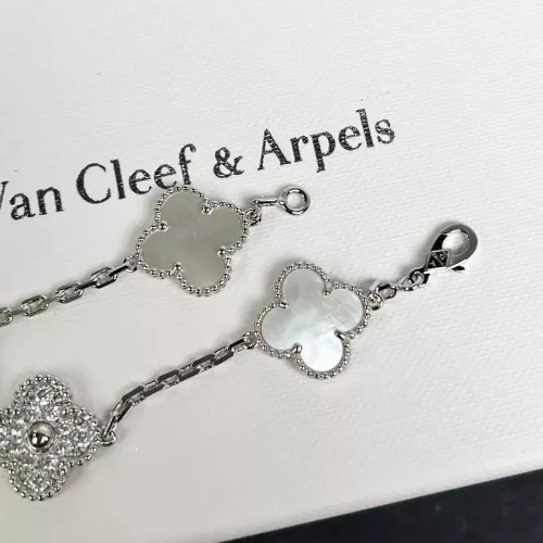 Cheap Van Cleef &amp; Arpels Bracelets For Women #1270867 Replica Wholesale [$60.00 USD] [ITEM#1270867] on Replica Van Cleef &amp; Arpels Bracelets