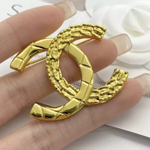 Cheap Chanel Brooches For Women #1270884 Replica Wholesale [$34.00 USD] [ITEM#1270884] on Replica 