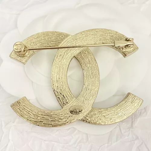 Cheap Chanel Brooches For Women #1270939 Replica Wholesale [$34.00 USD] [ITEM#1270939] on Replica Chanel Brooches