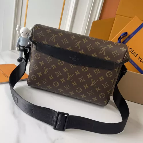 Cheap Louis Vuitton AAA Man Messenger Bags #1270957 Replica Wholesale [$76.00 USD] [ITEM#1270957] on Replica 