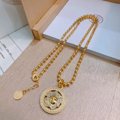 Cheap Versace Necklaces #1271070 Replica Wholesale [$45.00 USD] [ITEM#1271070] on Replica Versace Necklaces