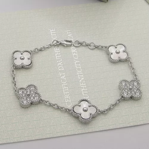 Cheap Van Cleef &amp; Arpels Bracelets For Women #1271178 Replica Wholesale [$32.00 USD] [ITEM#1271178] on Replica Van Cleef &amp; Arpels Bracelets