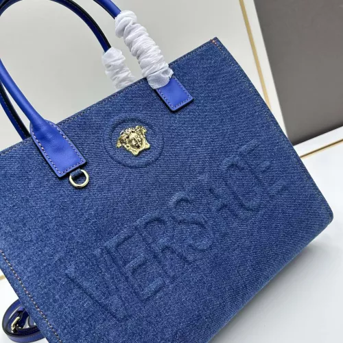 Cheap Versace AAA Quality Handbags For Women #1271761 Replica Wholesale [$190.00 USD] [ITEM#1271761] on Replica Versace AAA Quality Handbags