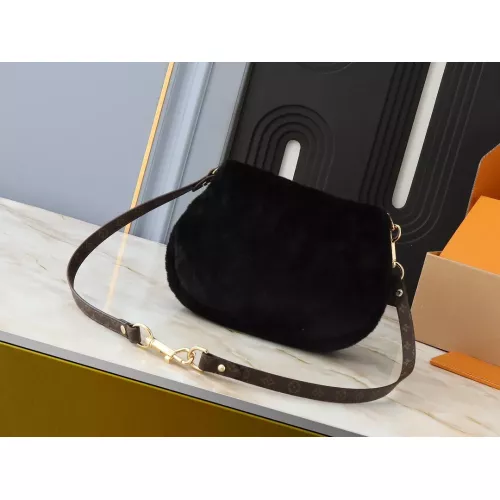 Cheap Louis Vuitton AAA Quality Messenger Bags For Women #1272866 Replica Wholesale [$64.00 USD] [ITEM#1272866] on Replica Louis Vuitton AAA Quality Messenger Bags