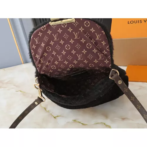 Cheap Louis Vuitton AAA Quality Messenger Bags For Women #1272866 Replica Wholesale [$64.00 USD] [ITEM#1272866] on Replica Louis Vuitton AAA Quality Messenger Bags