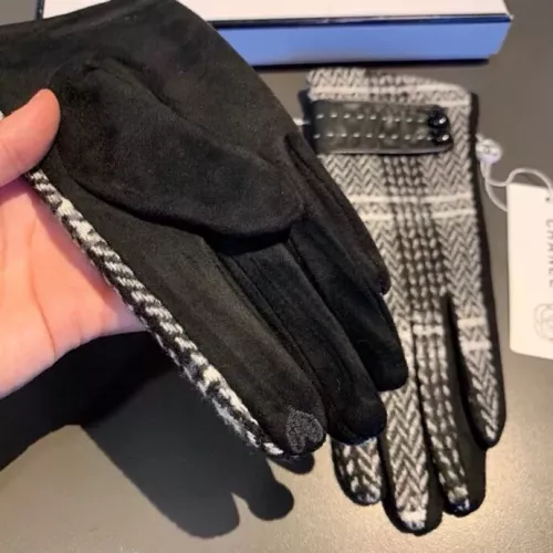 Cheap Chanel Gloves #1272906 Replica Wholesale [$36.00 USD] [ITEM#1272906] on Replica Chanel Gloves