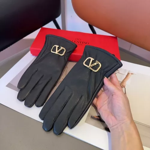 Cheap Valentino Gloves For Women #1272913 Replica Wholesale [$45.00 USD] [ITEM#1272913] on Replica Valentino Gloves