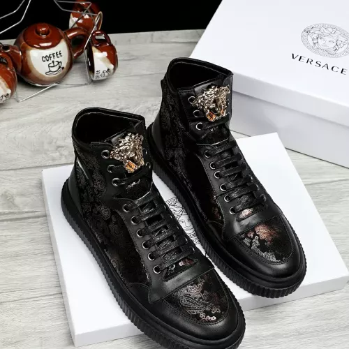 Cheap Versace High Tops Shoes For Men #1274974 Replica Wholesale [$76.00 USD] [ITEM#1274974] on Replica Versace High Tops Shoes