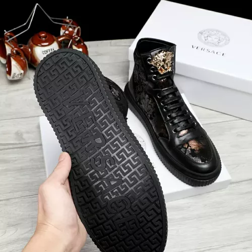 Cheap Versace High Tops Shoes For Men #1274974 Replica Wholesale [$76.00 USD] [ITEM#1274974] on Replica Versace High Tops Shoes