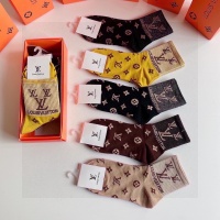 Cheap Louis Vuitton LV Socks #1269655 Replica Wholesale [$25.00 USD] [ITEM#1269655] on Replica Louis Vuitton LV Socks