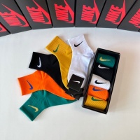 Cheap Nike Socks #1269734 Replica Wholesale [$25.00 USD] [ITEM#1269734] on Replica Nike Socks