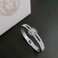 Cheap Versace Bracelets #1269981 Replica Wholesale [$42.00 USD] [ITEM#1269981] on Replica Versace Bracelets