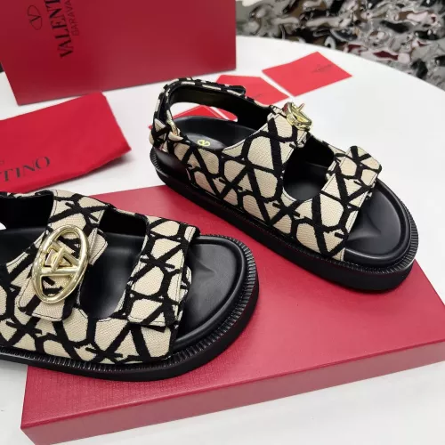 Cheap Valentino Sandal For Women #1285807 Replica Wholesale [$88.00 USD] [ITEM#1285807] on Replica Valentino Sandal