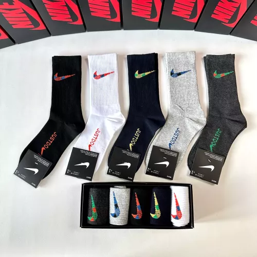 Cheap Nike Socks #1287383 Replica Wholesale [$29.00 USD] [ITEM#1287383] on Replica Nike Socks