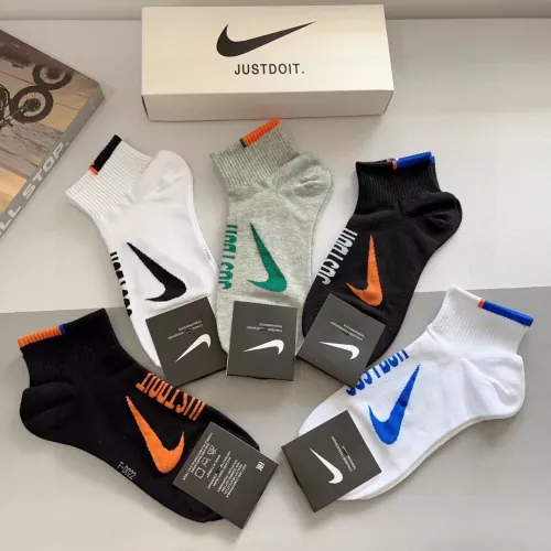 Cheap Nike Socks #1287463 Replica Wholesale [$29.00 USD] [ITEM#1287463] on Replica Nike Socks