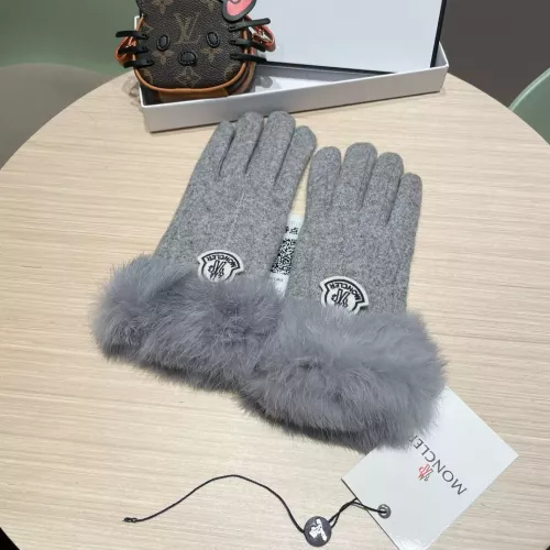 Cheap Prada Gloves #1287887 Replica Wholesale [$42.00 USD] [ITEM#1287887] on Replica Prada Gloves