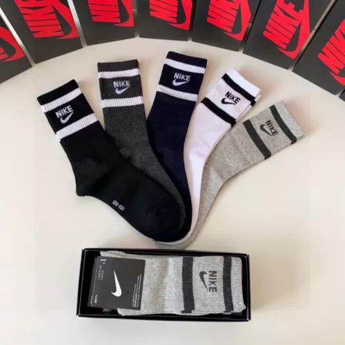 Cheap Nike Socks #1288264 Replica Wholesale [$29.00 USD] [ITEM#1288264] on Replica Nike Socks