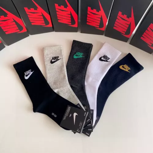 Cheap Nike Socks #1288272 Replica Wholesale [$29.00 USD] [ITEM#1288272] on Replica Nike Socks