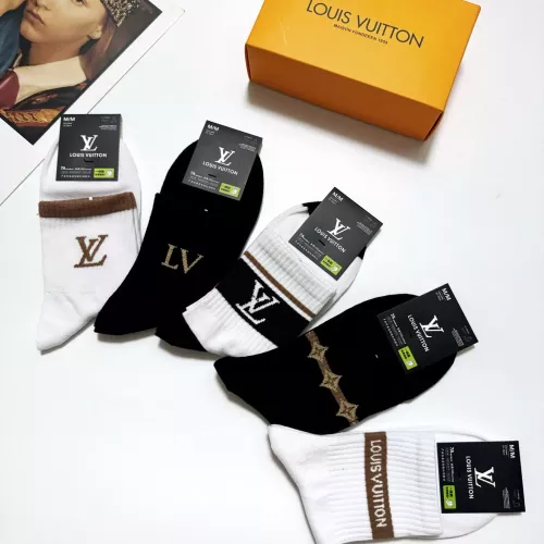 Cheap Louis Vuitton LV Socks #1288313 Replica Wholesale [$27.00 USD] [ITEM#1288313] on Replica Louis Vuitton LV Socks