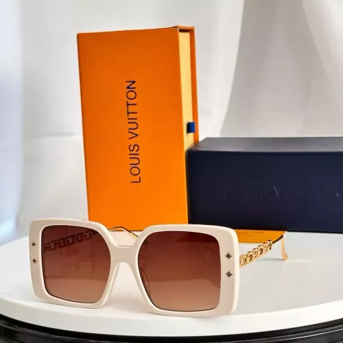 Louis Vuitton AAA Quality Sunglasses #1288590