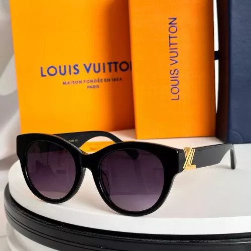 Louis Vuitton AAA Quality Sunglasses #1288598