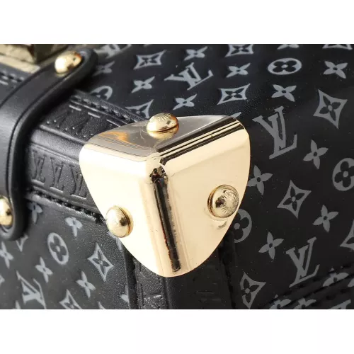 Cheap Louis Vuitton AAA Quality Messenger Bags For Women #1289327 Replica Wholesale [$72.00 USD] [ITEM#1289327] on Replica Louis Vuitton AAA Quality Messenger Bags