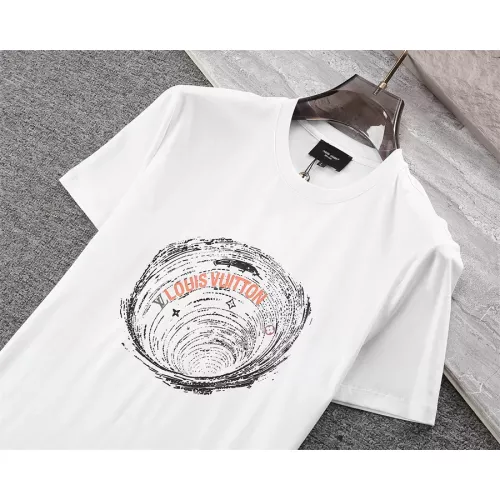 Cheap Louis Vuitton LV T-Shirts Short Sleeved For Men #1289892 Replica Wholesale [$32.00 USD] [ITEM#1289892] on Replica Louis Vuitton LV T-Shirts