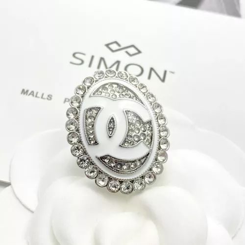 Cheap Chanel Brooches For Women #1289945 Replica Wholesale [$29.00 USD] [ITEM#1289945] on Replica Chanel Brooches