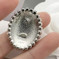 Cheap Chanel Brooches For Women #1289945 Replica Wholesale [$29.00 USD] [ITEM#1289945] on Replica Chanel Brooches