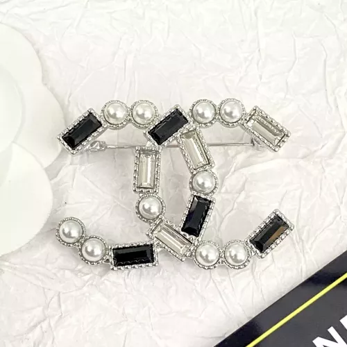 Chanel Brooches For Women #1290556