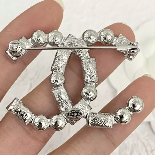 Cheap Chanel Brooches For Women #1290556 Replica Wholesale [$32.00 USD] [ITEM#1290556] on Replica Chanel Brooches