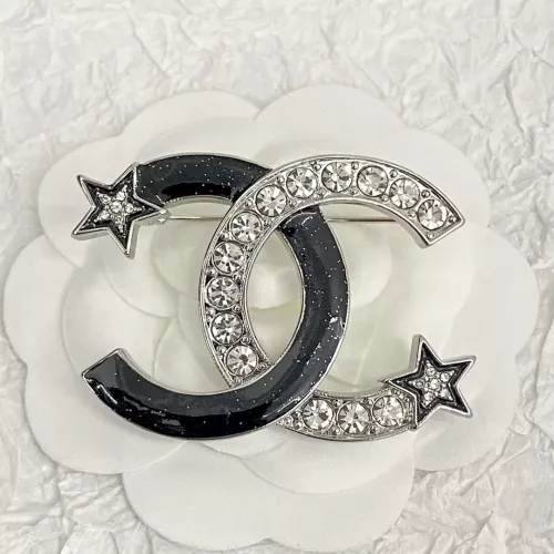 Chanel Brooches For Women #1290557