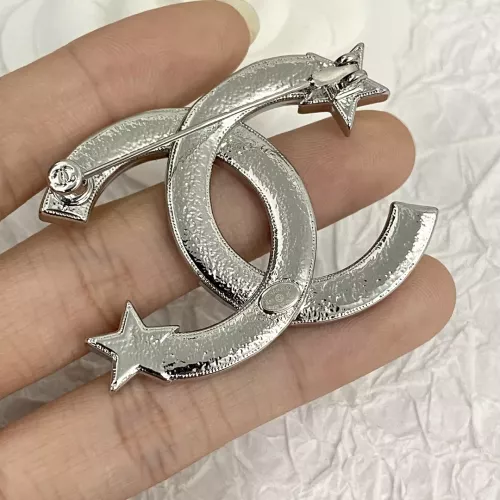 Cheap Chanel Brooches For Women #1290557 Replica Wholesale [$34.00 USD] [ITEM#1290557] on Replica Chanel Brooches