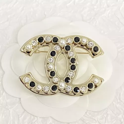 Chanel Brooches For Women #1290558