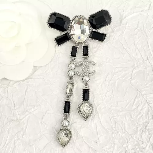 Chanel Brooches For Women #1290566