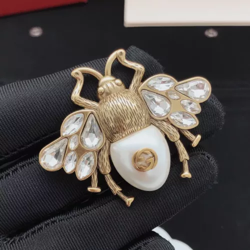 Cheap Gucci Brooches For Women #1291106 Replica Wholesale [$32.00 USD] [ITEM#1291106] on Replica Gucci Brooches