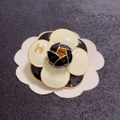 Chanel Brooches For Women #1291109