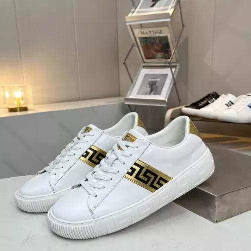 Versace Casual Shoes For Men #1292146