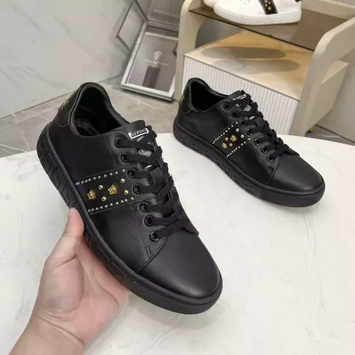 Versace Casual Shoes For Men #1292161