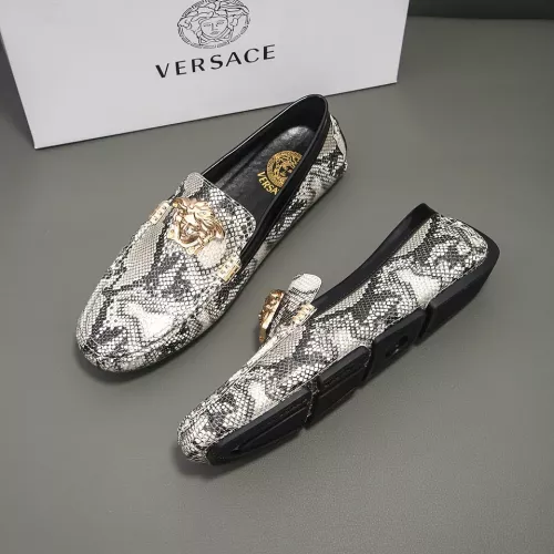 Versace Leather Shoes For Men #1292354