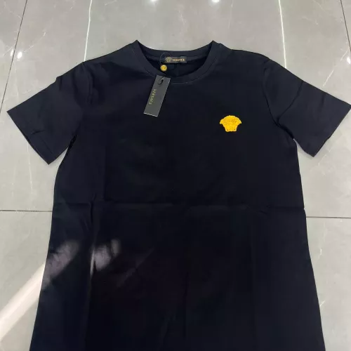 Cheap Versace T-Shirts Short Sleeved For Men #1293862 Replica Wholesale [$25.00 USD] [ITEM#1293862] on Replica Versace T-Shirts