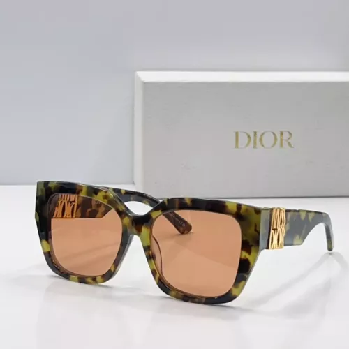 Christian Dior AAA Quality Sunglasses #1294837