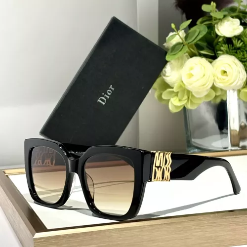 Christian Dior AAA Quality Sunglasses #1295703