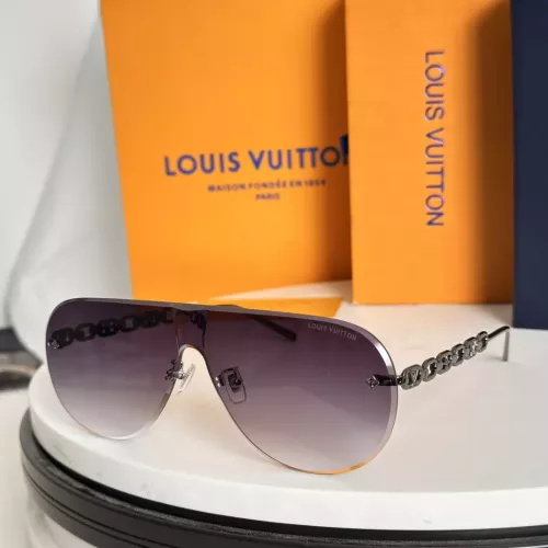 Louis Vuitton AAA Quality Sunglasses #1295883