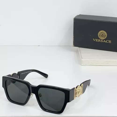 Versace AAA Quality Sunglasses #1296239