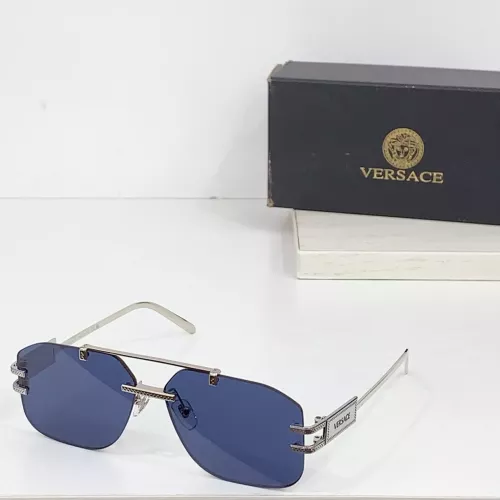 Versace AAA Quality Sunglasses #1296269