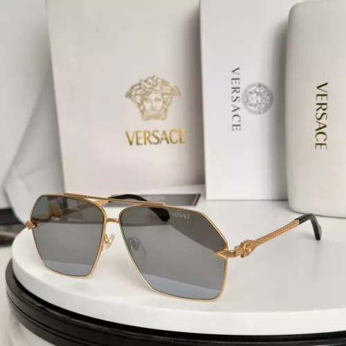 Versace AAA Quality Sunglasses #1296291