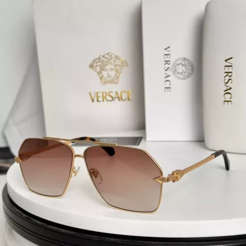 Versace AAA Quality Sunglasses #1296294