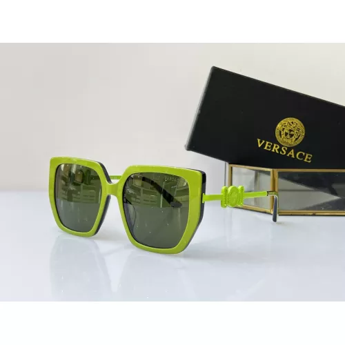 Versace AAA Quality Sunglasses #1296309